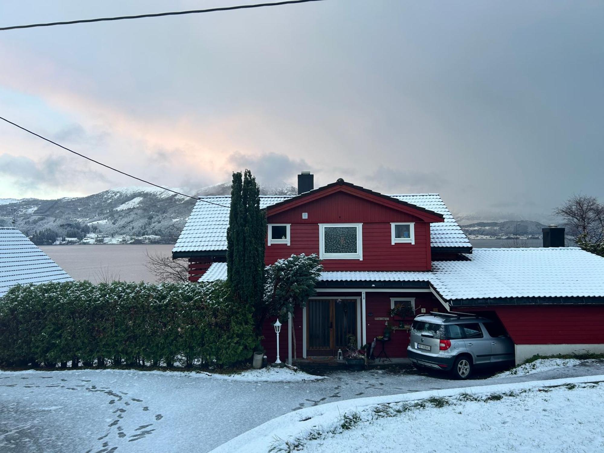 Bed and Breakfast Line Pa Hauane1 Volda Exterior foto